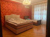 Satılır 4 otaqlı 168 m2 yeni tikili 28 May m.