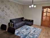 İcarəyə verilir 2 otaqlı 60 m2 köhnə tikili Gənclik m.