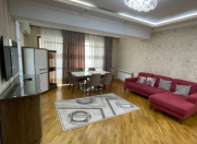 İcarəyə verilir 2 otaqlı 71 m2 yeni tikili Şah İsmayıl Xətai m.