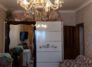 Satılır 2 otaqlı 45 m2 köhnə tikili Xalqlar Dostluğu m.