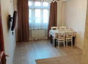 Satılır 2 otaqlı 45 m2 köhnə tikili Xalqlar Dostluğu m.