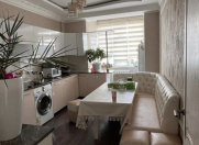 İcarəyə verilir 2 otaqlı 50 m2 köhnə tikili Heydər Əliyev sarayı