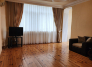 İcarəyə verilir 2 otaqlı 100 m2 yeni tikili Şah İsmayıl Xətai m.