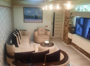 Satılır 2 otaqlı 70 m2 köhnə tikili Elmlər Akademiyası m.