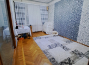 Satılır 4 otaqlı 100 m2 köhnə tikili Həzi Aslanov