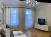 İcarəyə verilir 2 otaqlı 70 m2 köhnə tikili 28 May m.