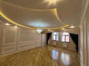 Satılır 3 otaqlı 140 m2 yeni tikili 8 mkr