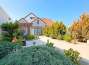 Satılır 4 otaqlı 200 m2 bağ evi Şüvəlan