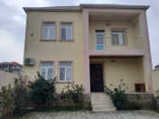 Satılır 4 otaqlı 220 m2 bağ evi Fatmayı