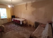 Satılır 4 otaqlı 110 m2 köhnə tikili Nizami r.