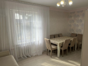 Satılır 3 otaqlı 40 m2 köhnə tikili Neftçilər m.
