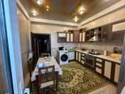 Satılır 4 otaqlı 140 m2 yeni tikili 8 mkr