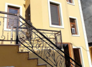 Satılır 7 otaqlı 400 m2 həyət evi Badamdar