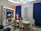 İcarəyə verilir 4 otaqlı 140 m2 köhnə tikili Səbail r.