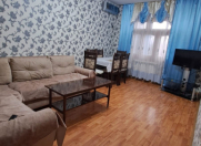 Satılır 3 otaqlı 70 m2 köhnə tikili Qara Qarayev m.