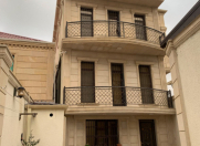 Satılır 8 otaqlı 440 m2 həyət evi Biləcəri