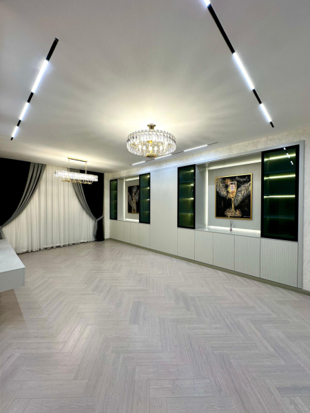 Satılır 4 otaqlı 180 m2 yeni tikili Nəsimi r.