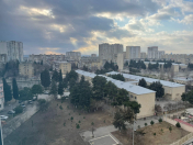 Satılır 2 otaqlı 60 m2 yeni tikili Xalqlar Dostluğu m.