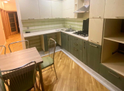 İcarəyə verilir 3 otaqlı 86 m2 köhnə tikili Qara Qarayev m.