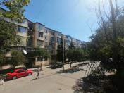 Satılır 1 otaqlı 40 m2 yeni tikili Yasamal r.