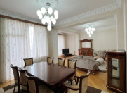 İcarəyə verilir 4 otaqlı 180 m2 yeni tikili Sahil m.