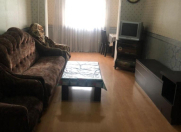 Satılır 2 otaqlı 46 m2 köhnə tikili Neftçilər m.