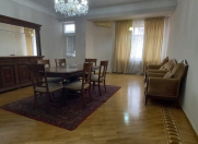 İcarəyə verilir 4 otaqlı 250 m2 yeni tikili Nərimanov r.