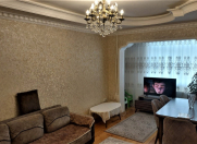 Satılır 3 otaqlı 80 m2 köhnə tikili 8 km