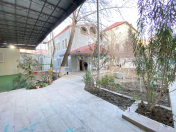 İcarəyə verilir 7 otaqlı 300 m2 obyekt Elmlər Akademiyası m.