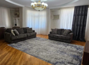 Satılır 3 otaqlı 130 m2 yeni tikili İnşaatçılar m.