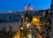 Satılır 3 otaqlı 174 m2 yeni tikili Axundov bağı