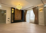 Satılır 3 otaqlı 120 m2 yeni tikili 28 May m.
