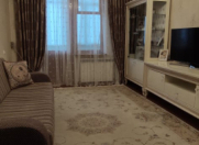 Satılır 4 otaqlı 111 m2 köhnə tikili Xalqlar Dostluğu m.