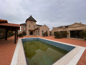 Satılır 5 otaqlı 373 m2 bağ evi Mərdəkan