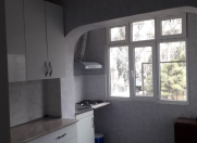 Satılır 2 otaqlı 63 m2 köhnə tikili Bakıxanov