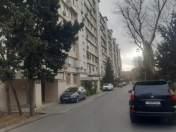 Satılır 3 otaqlı 85 m2 köhnə tikili Gənclik m.