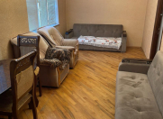 İcarəyə verilir 3 otaqlı 100 m2 köhnə tikili 8 Noyabr m.