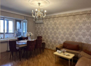 Satılır 4 otaqlı 100 m2 köhnə tikili İnşaatçılar m.