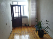 Satılır 4 otaqlı 85 m2 köhnə tikili Əmircan