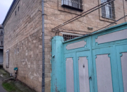 İcarəyə verilir 9 otaqlı 300 m2 həyət evi 8 km