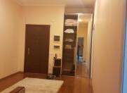 İcarəyə verilir 2 otaqlı 95 m2 yeni tikili 28 May m.