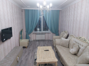 İcarəyə verilir 2 otaqlı 60 m2 köhnə tikili İnşaatçılar m.