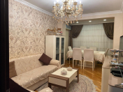 Satılır 2 otaqlı 65 m2 köhnə tikili Bakıxanov