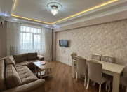Satılır 2 otaqlı 60 m2 yeni tikili Xalqlar Dostluğu m.