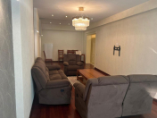 İcarəyə verilir 3 otaqlı 141 m2 yeni tikili Şah İsmayıl Xətai m.