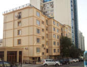 Satılır 3 otaqlı 75 m2 köhnə tikili Elmlər Akademiyası m.