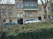 İcarəyə verilir 1 otaqlı 40 m2 köhnə tikili Nizami m.