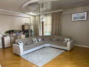 Satılır 3 otaqlı 126 m2 yeni tikili Nizami m.