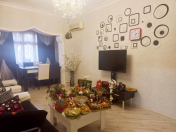 Satılır 3 otaqlı 100 m2 köhnə tikili 8 mkr