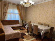 İcarəyə verilir 3 otaqlı 80 m2 köhnə tikili İnşaatçılar m.